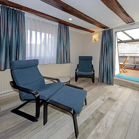 Haus Mittelrhein Ренс