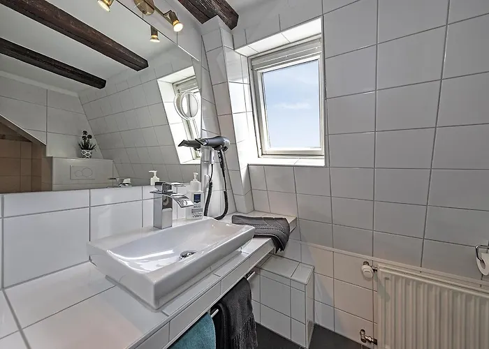 Haus Mittelrhein 홈스테이 Rhens